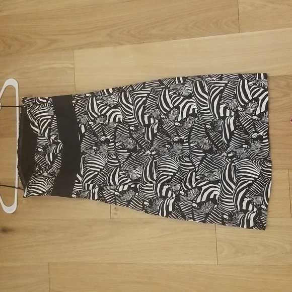 Trina Turk strapless zebra print cotton dress sz 0 worn once. Zip back & lined. - Picture 2 of 2